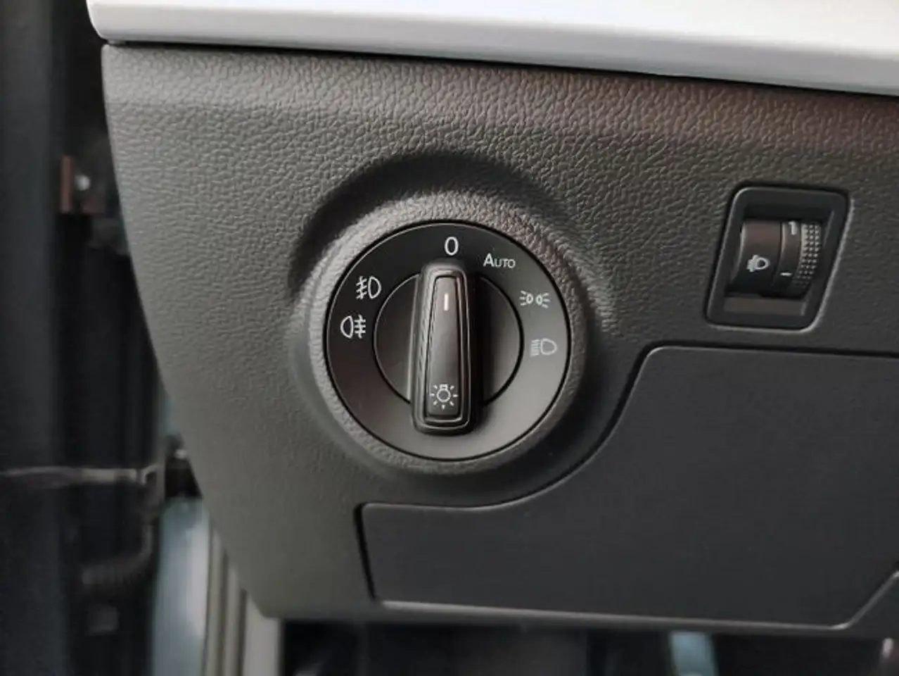 SEAT Ibiza 1.0 TSI S&S Reference XM 95 — Vehicle gallery 15