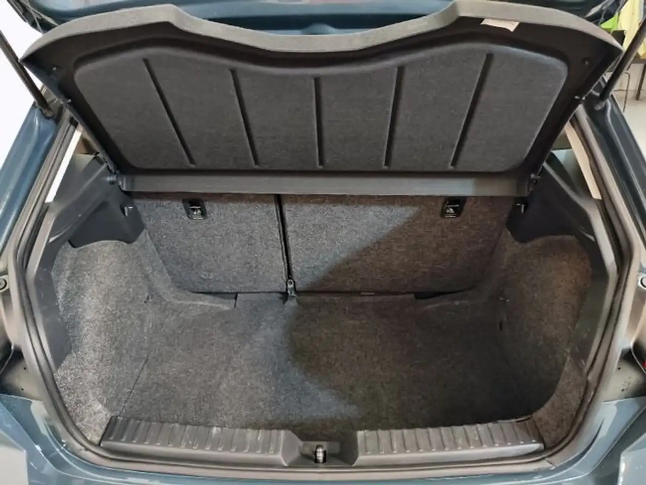 SEAT Ibiza 1.0 TSI S&S Reference XM 95 — Vehicle gallery 9