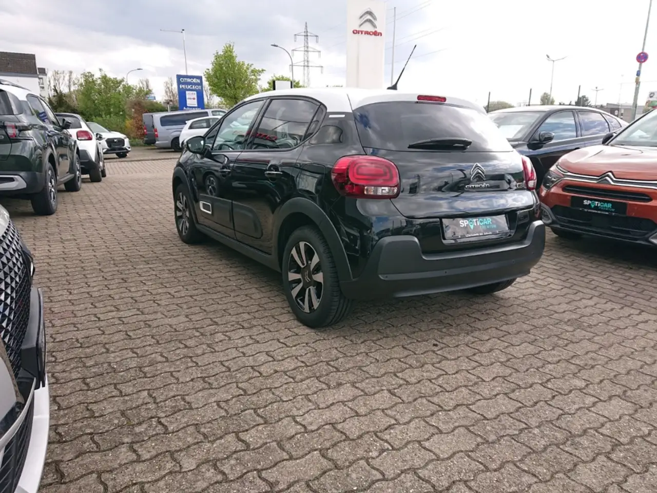 Citroen C3 PureTech 83 Max SHZ Kamera Navi CarPlay Android Au — Vehicle gallery 4