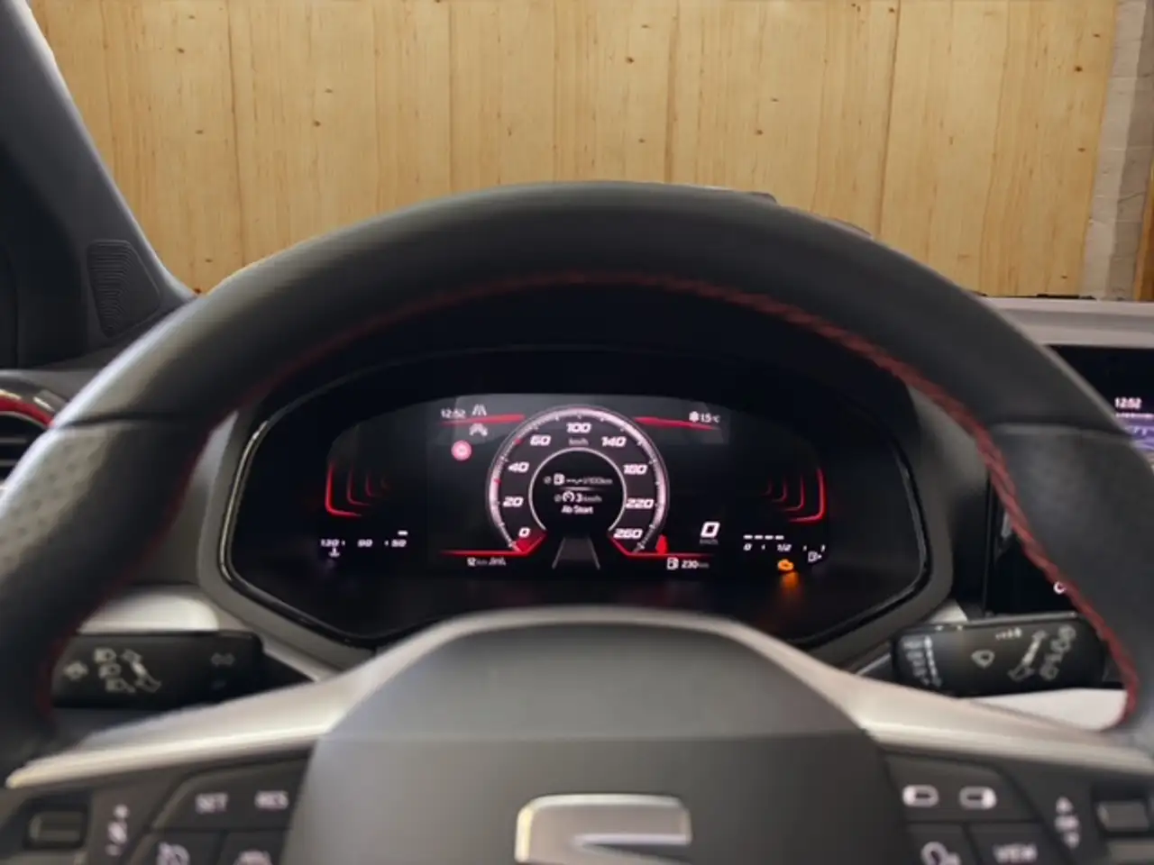 SEAT Arona FR 1.0 TSI Navi LED ParkAssist Kamera ACC LM18 — معرض صور السيارة 11