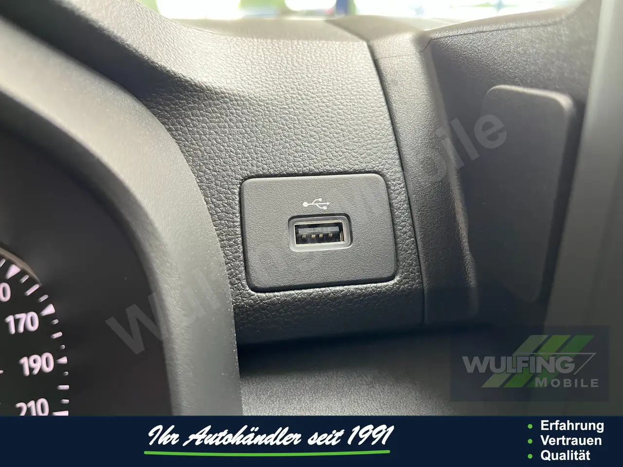 Dacia Jogger TCE110 Extreme, City-Pak.,Navi, RF-Kam. — معرض صور السيارة 26