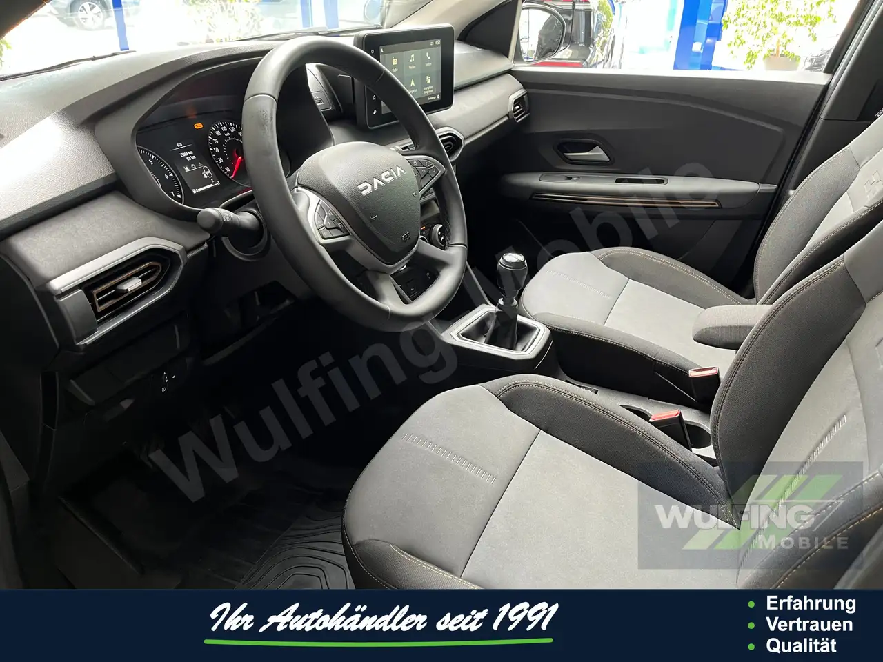 Dacia Jogger TCE110 Extreme, City-Pak.,Navi, RF-Kam. — معرض صور السيارة 7