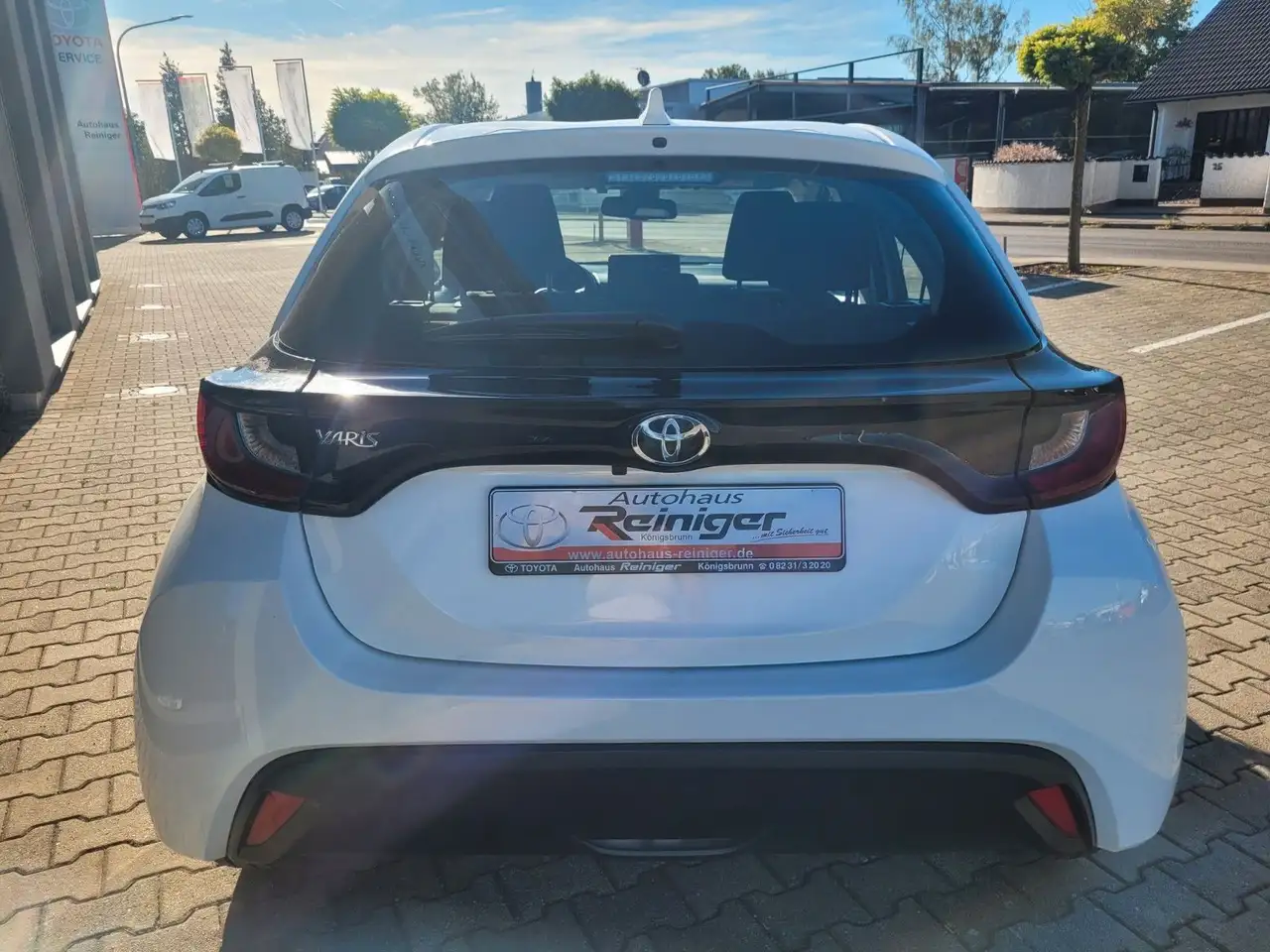 Toyota Yaris 1.5l VVT-i Schalter*Kamera,Alufelgen,ACC — معرض صور السيارة 4