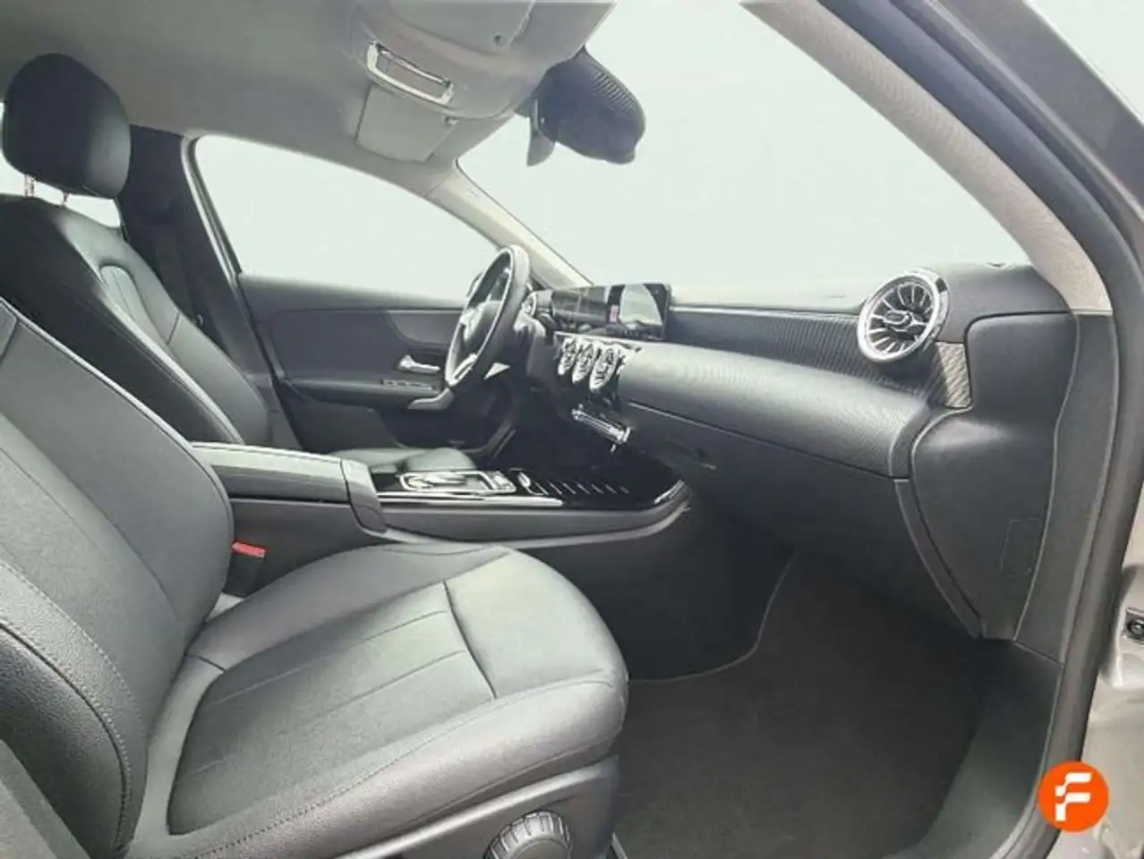 Mercedes-Benz A 180 — معرض صور السيارة 20