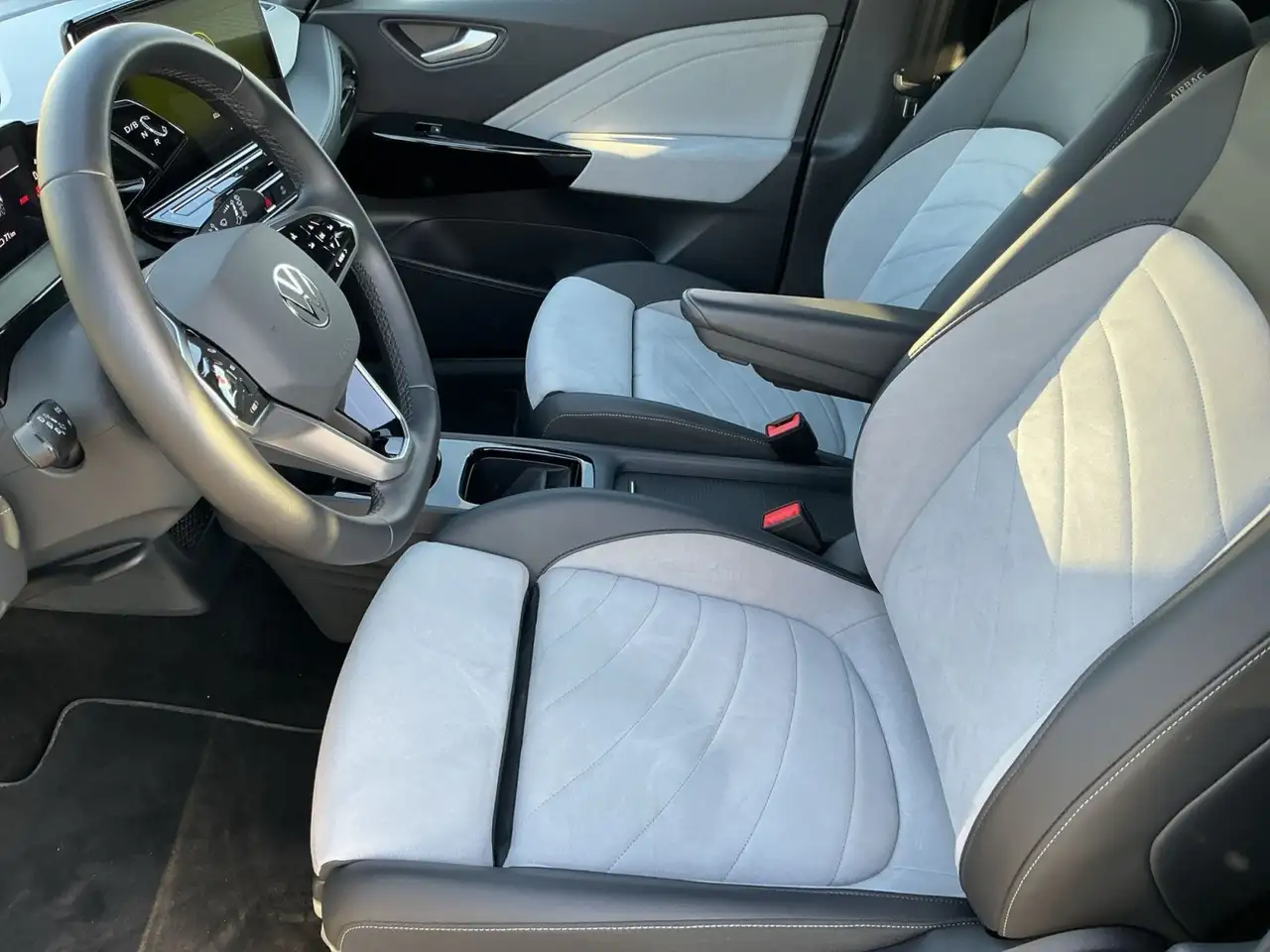 Volkswagen ID.3 150kW Pro LED+NAVI+APP+ACC+SHZ+RFK+PDC — Galería del vehículo 12