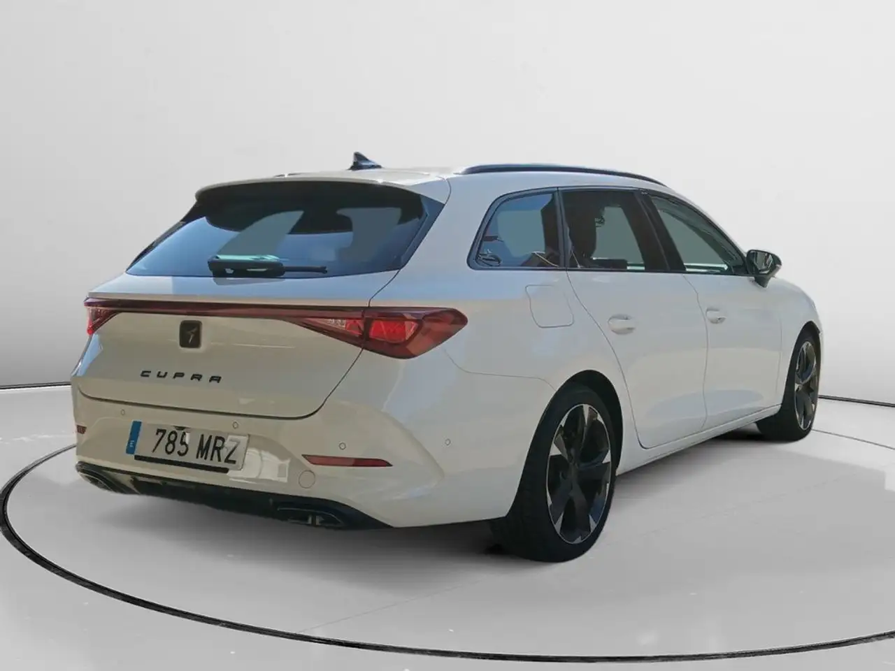 CUPRA Leon Sportstourer 1.5 ETSI DSG 110KW — Vehicle gallery 2
