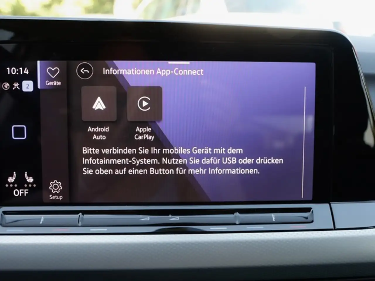 Volkswagen Golf VIII 1.0 TSI MOVE DAB LED CAR-PPLAY — Galería del vehículo 14