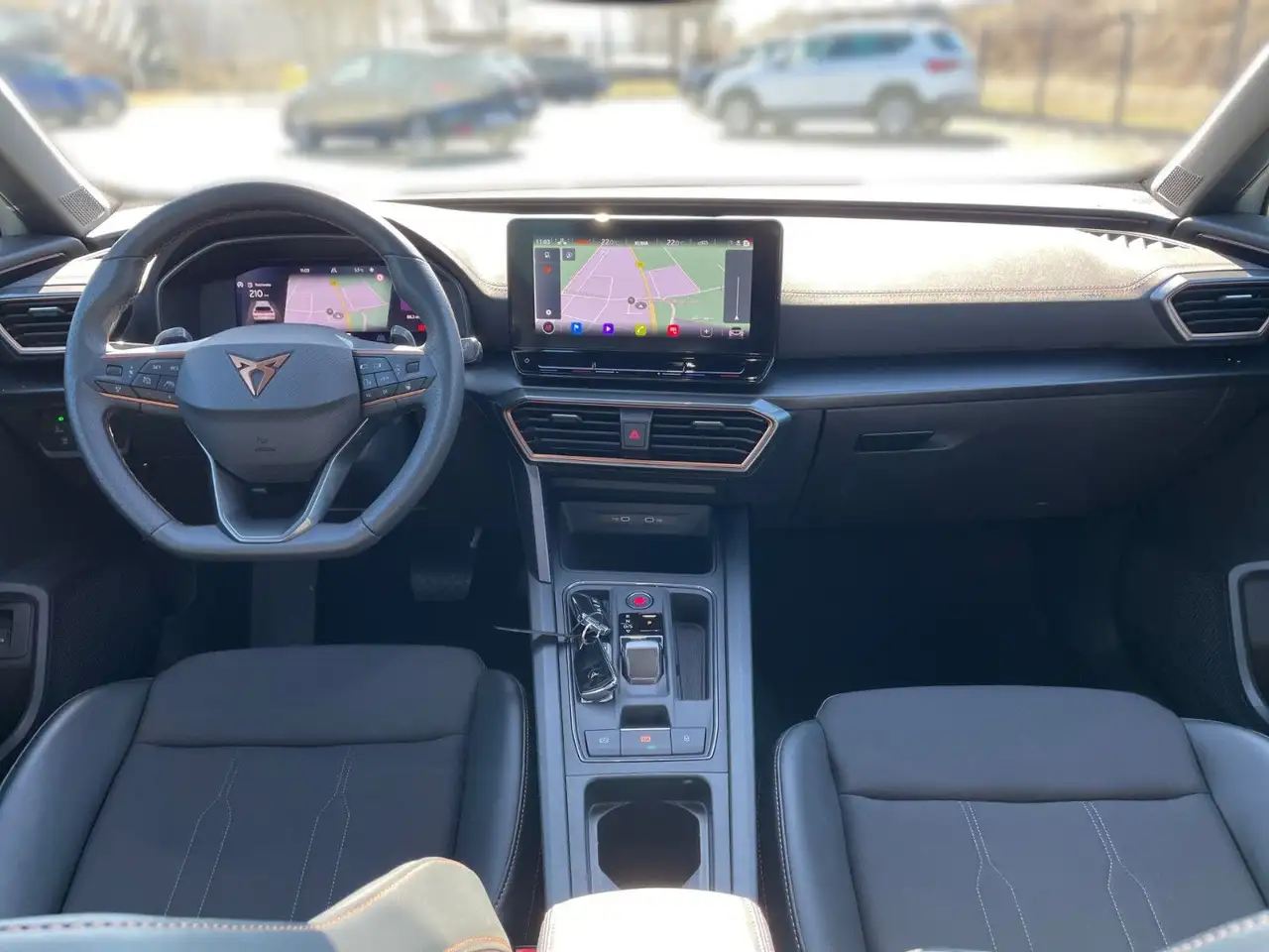 CUPRA Formentor 2.0 TSI DSG 4Drive+NAVI+REAR VIEW+ACC — Galería del vehículo 27