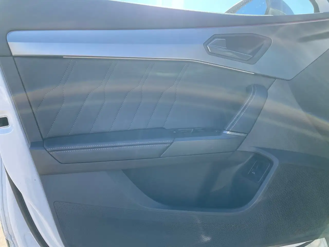 CUPRA Formentor 2.0 TSI DSG 4Drive+NAVI+REAR VIEW+ACC — Galería del vehículo 23