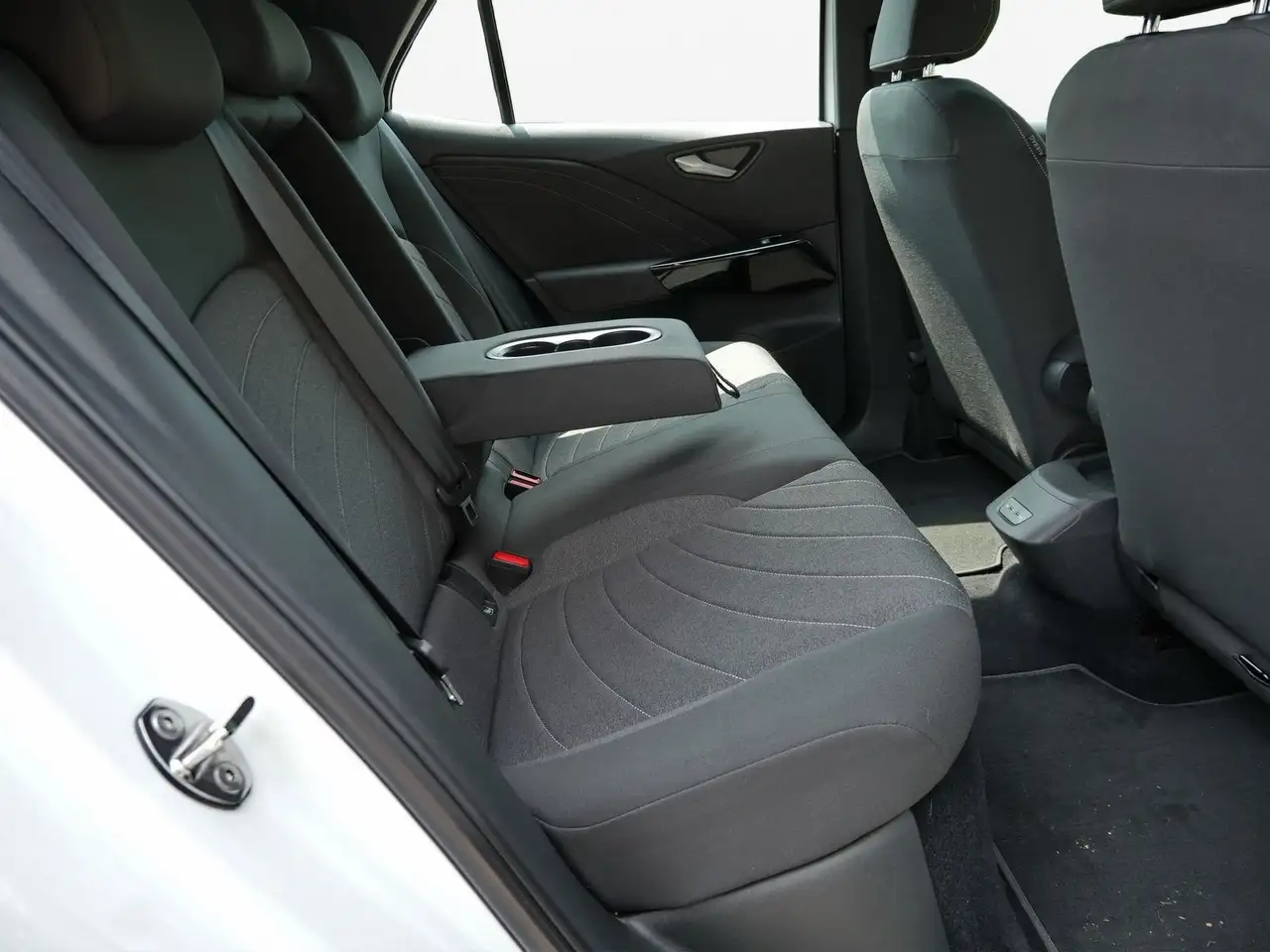 Volkswagen ID.3 Pro 432 km/WLTP*RFK*Navigation*DAB+*ACC*LED — Galería del vehículo 17