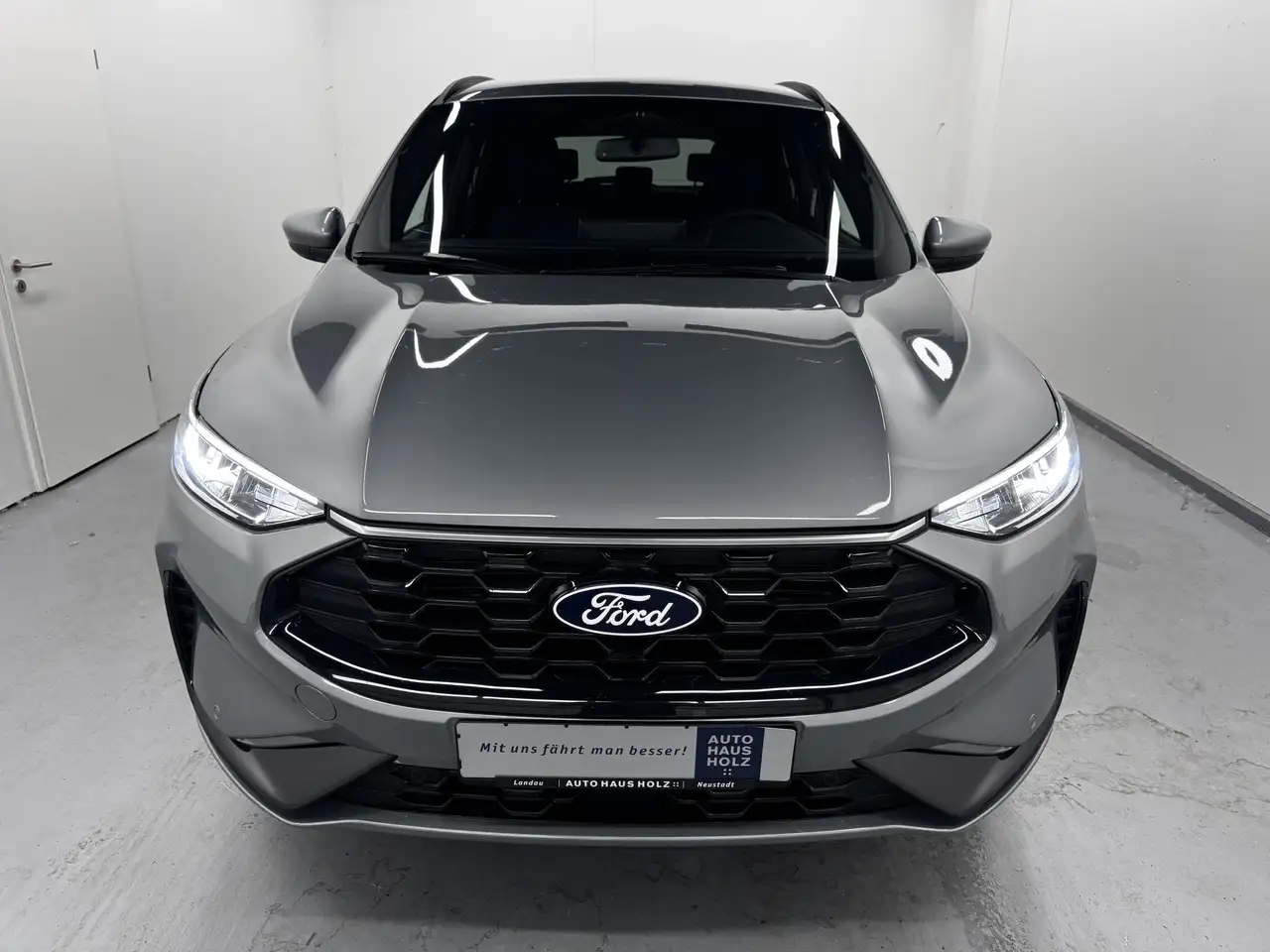 Ford Kuga 1.5 EcoBoost ST-Line "Allwetterreifen" — Galerie du véhicule 6
