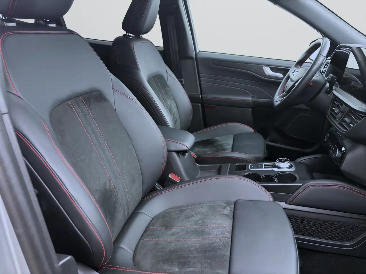 Ford Kuga 1.5 EcoBoost ST-LINE X NAVI KAMERA SITZHZG — معرض صور السيارة 17