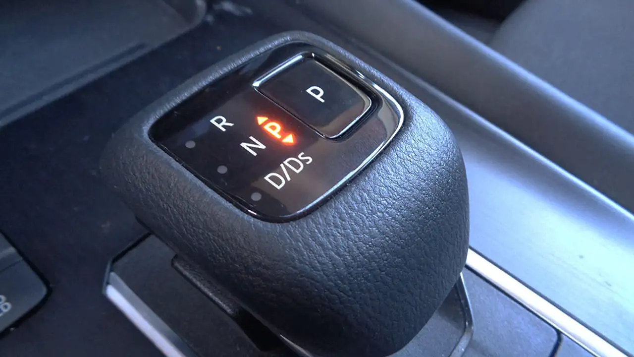 Nissan Qashqai DIG-T NCONECTA MHEV X-TRONIC — Galerie du véhicule 11
