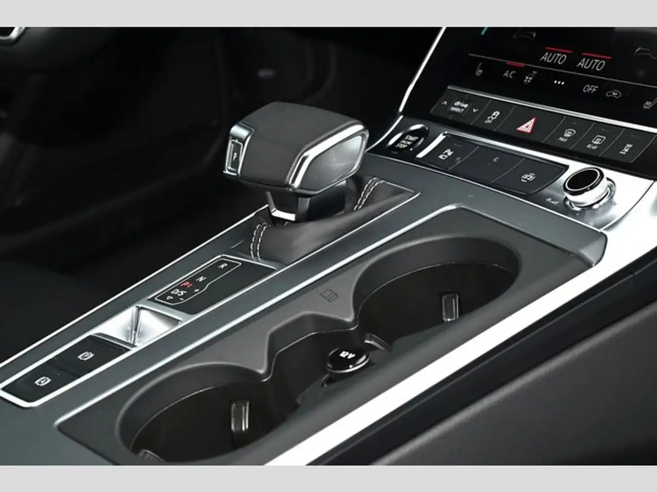 Audi A6 Lim 45 TFSI quattro HD Matrix Std-Hzg B&O HUD ACC — معرض صور السيارة 12