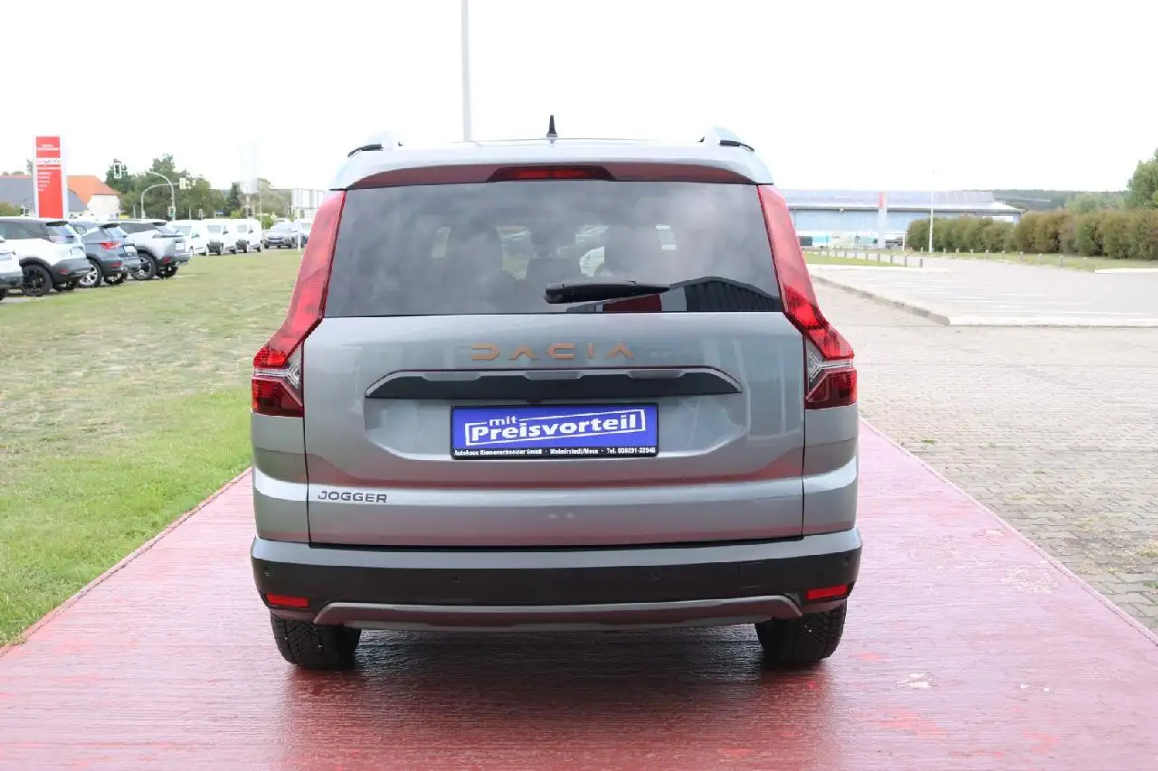 Dacia Jogger Extreme+ 7 SITZE-KAMERA-NAVI-PDC-LED-SHZ-KLIMA — Vehicle gallery 13