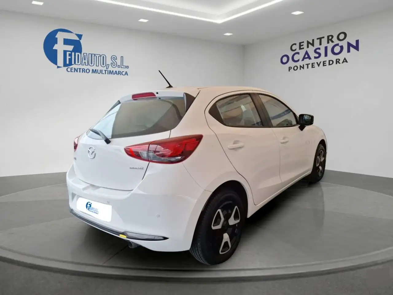 Mazda 2 e-SKYACTIV G 66kW Center-Line Convenienc — معرض صور السيارة 4