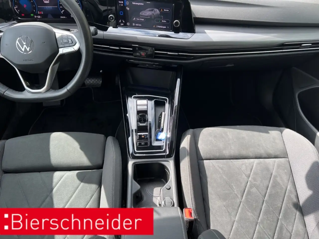 Volkswagen Golf 8 1.5 eTSI DSG Style ACC SHZ 17 — Vehicle gallery 8