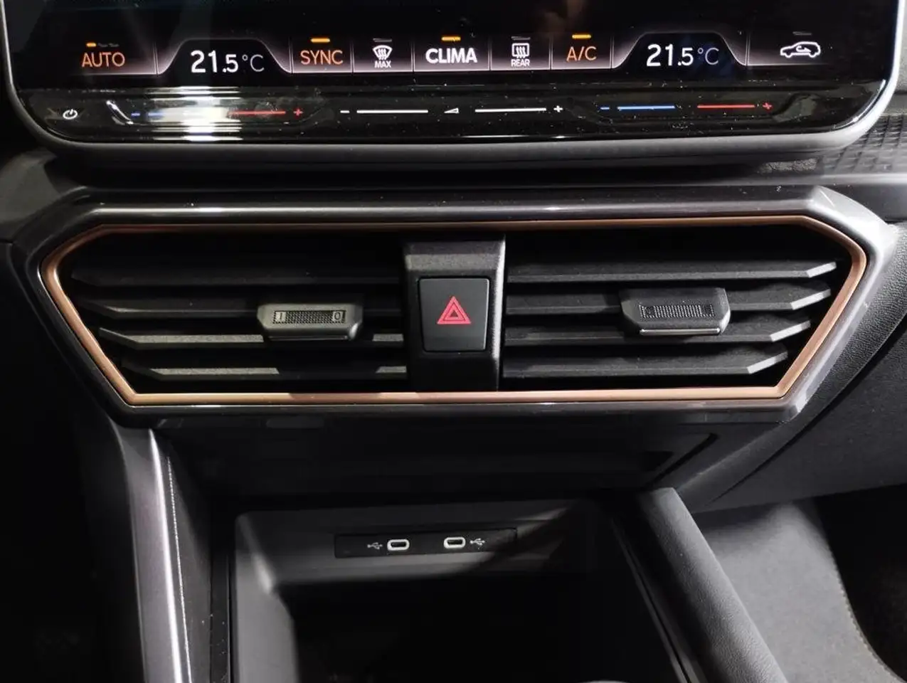CUPRA Leon Sportstourer 1.5 TSI 110 — معرض صور السيارة 18