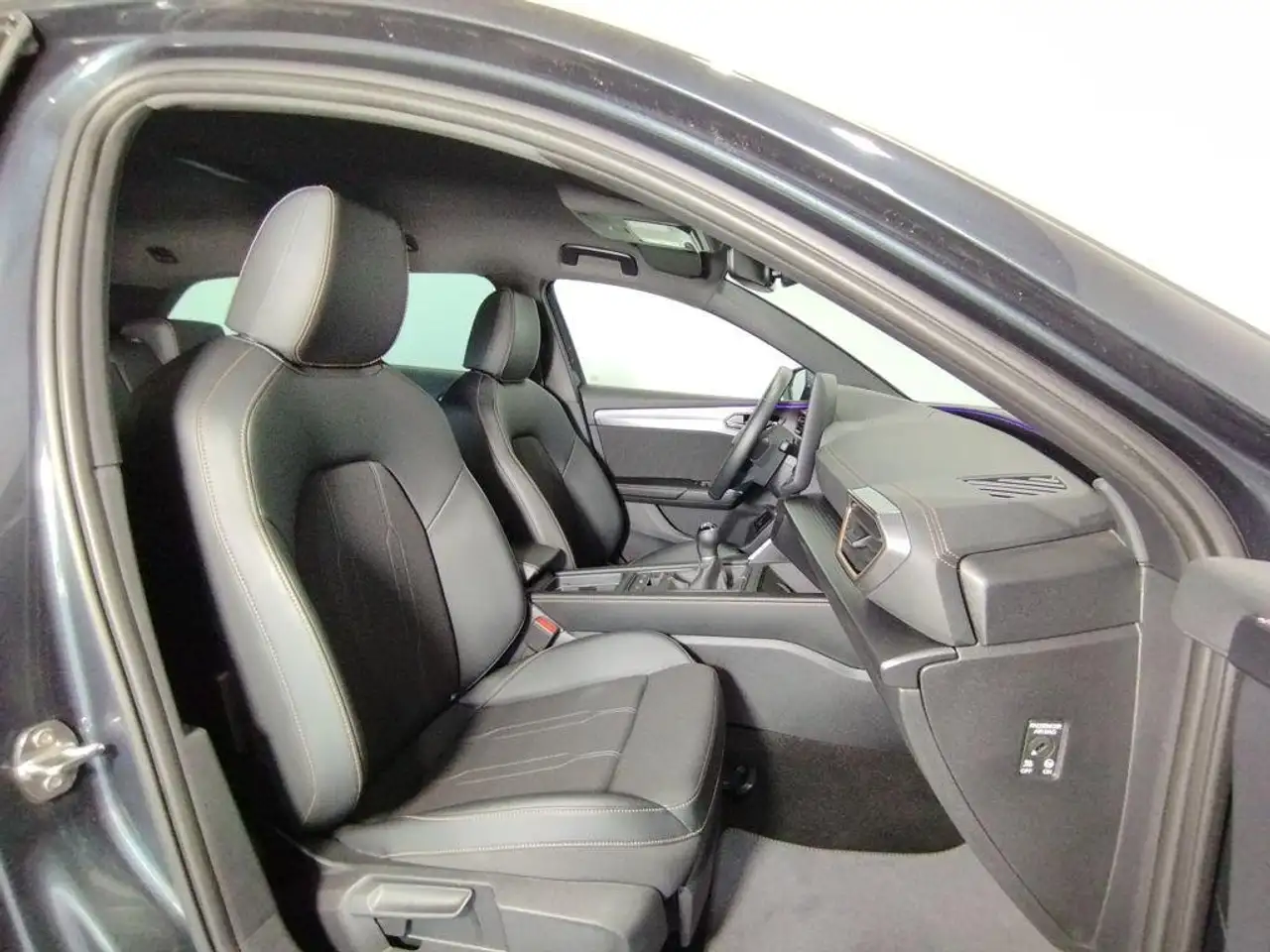CUPRA Leon Sportstourer 1.5 TSI 110 — معرض صور السيارة 5