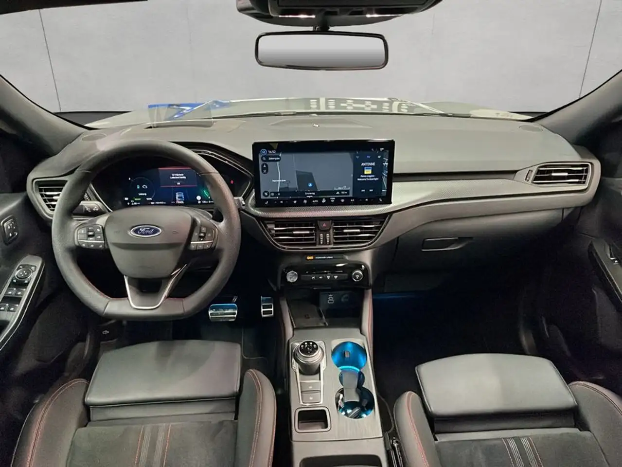 Ford Kuga 2.5 Duratec FHEV ST-LINE X — Galerie du véhicule 13