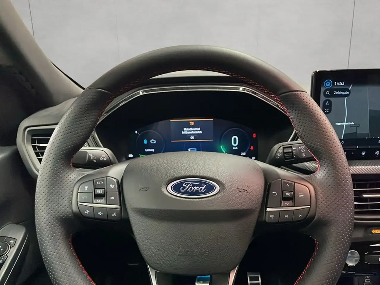 Ford Kuga 2.5 Duratec FHEV ST-LINE X — Galerie du véhicule 12