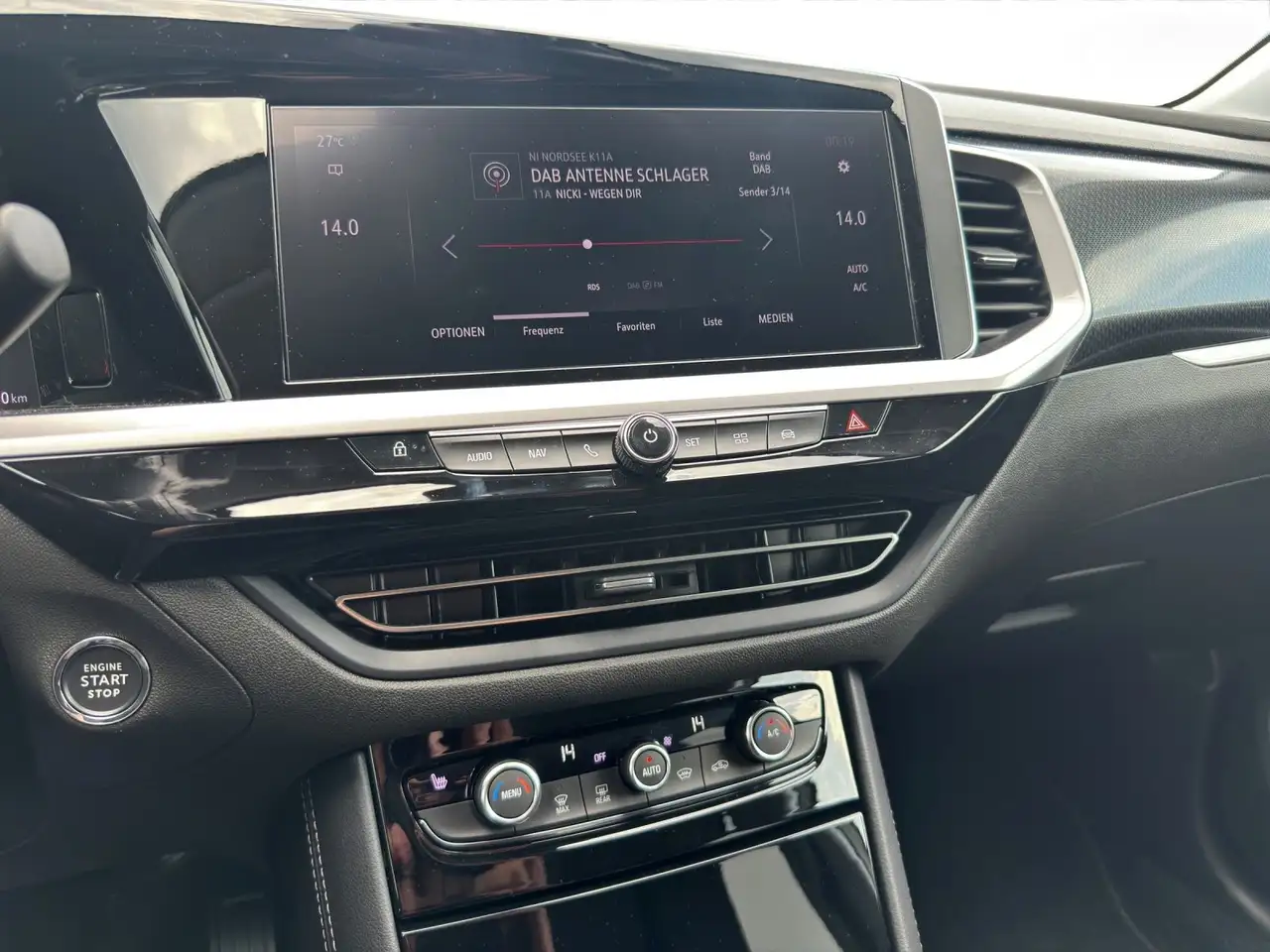Opel Grandland 1.2 Turbo 360 KeyLess LED CARPLAY — Galerie du véhicule 16