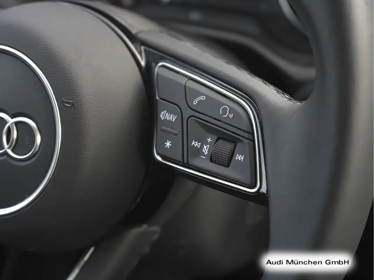 Audi Q2 35 TFSI S tronic LED/PDC+ — Vehicle gallery 21