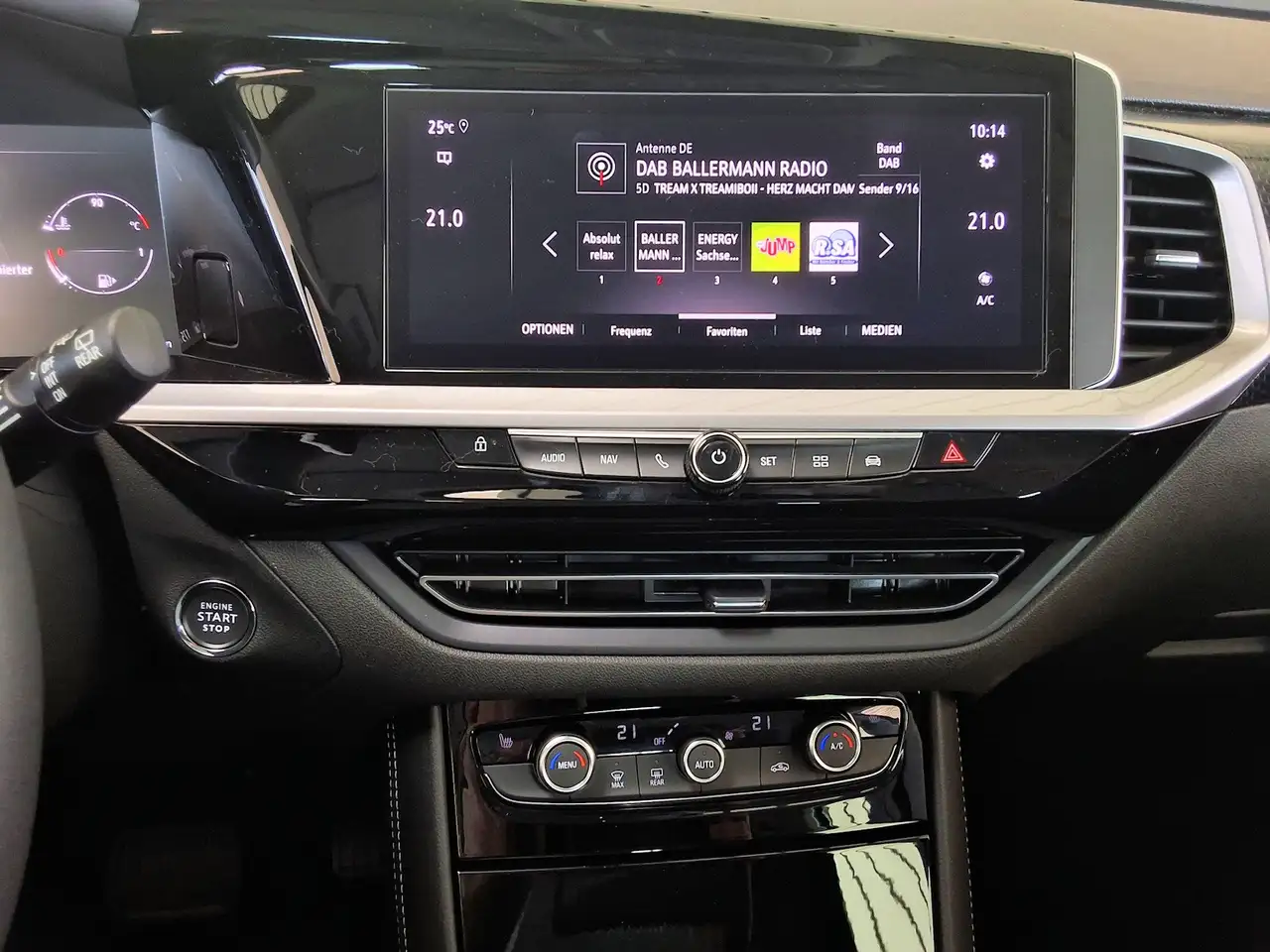 Opel Grandland 1.2 GS AT8 Matrixlicht,el.Heckklappe,360°Kamera — معرض صور السيارة 7