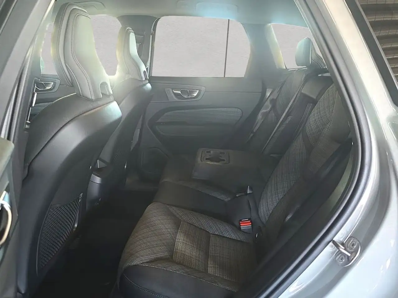 Volvo XC60 XC60 B5 B AWD Core — Galerie du véhicule 14