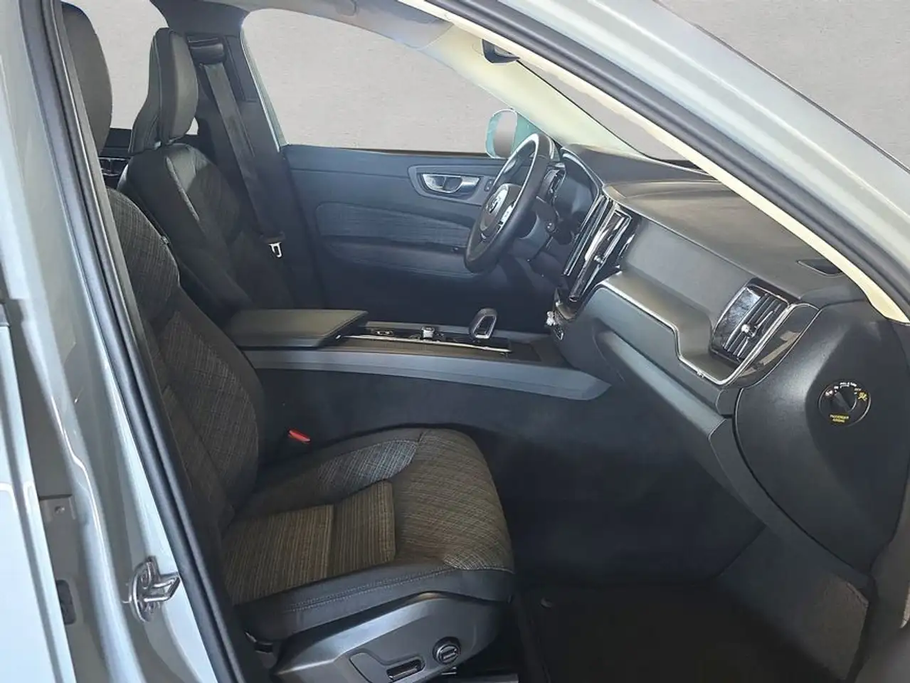 Volvo XC60 XC60 B5 B AWD Core — Galerie du véhicule 15