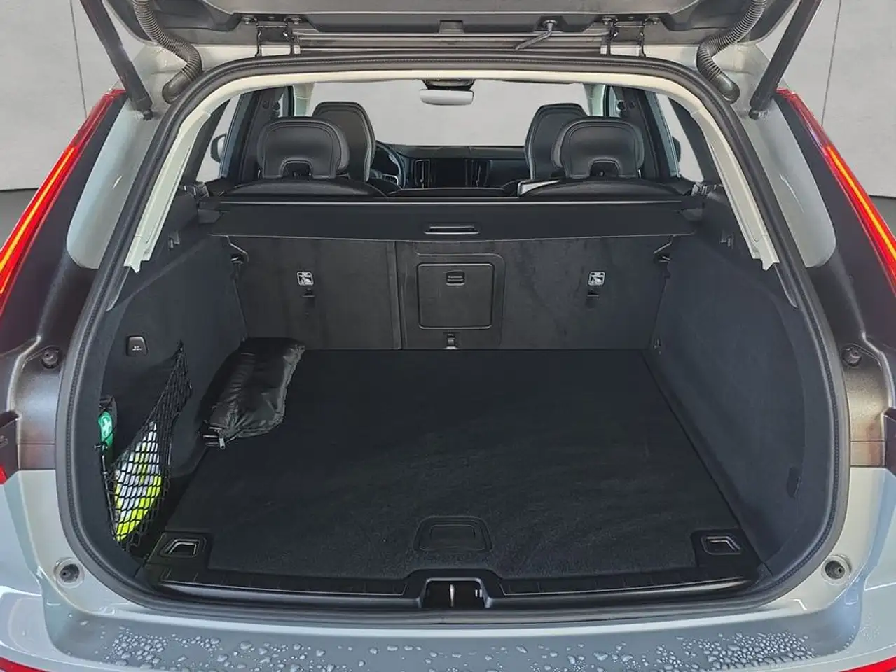 Volvo XC60 XC60 B5 B AWD Core — Galerie du véhicule 3