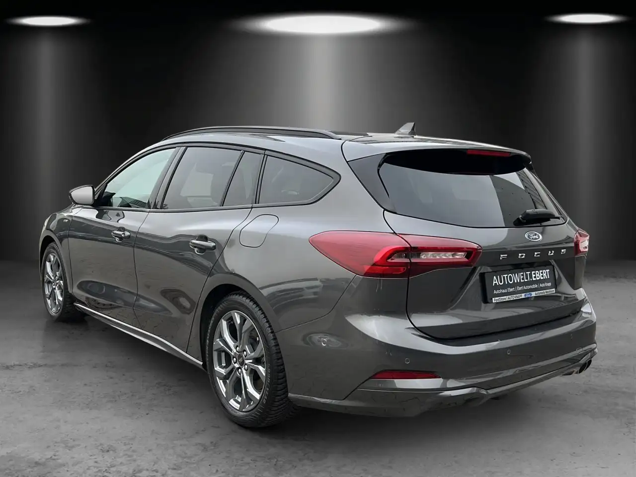 Ford Focus 1.0 ST-Line Aut./LED/ACC/KAMERA/AHK/NAVI/ — Vehicle gallery 3