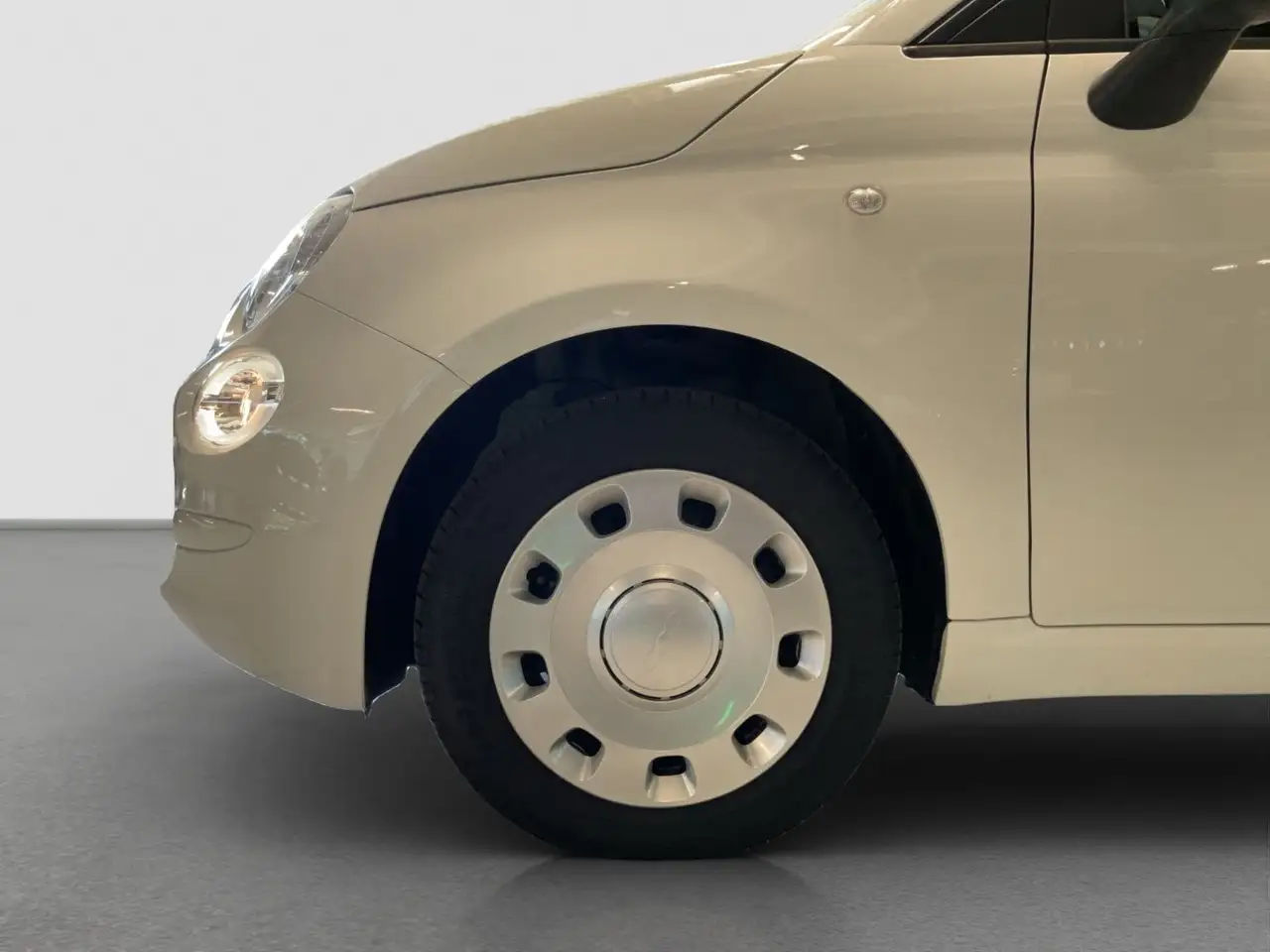Fiat 500 1.0 Hybrid — معرض صور السيارة 16