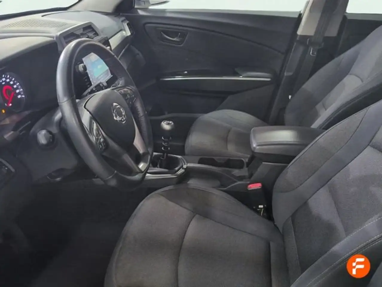 SsangYong Tivoli G15T LP Urban Plus — معرض صور السيارة 14