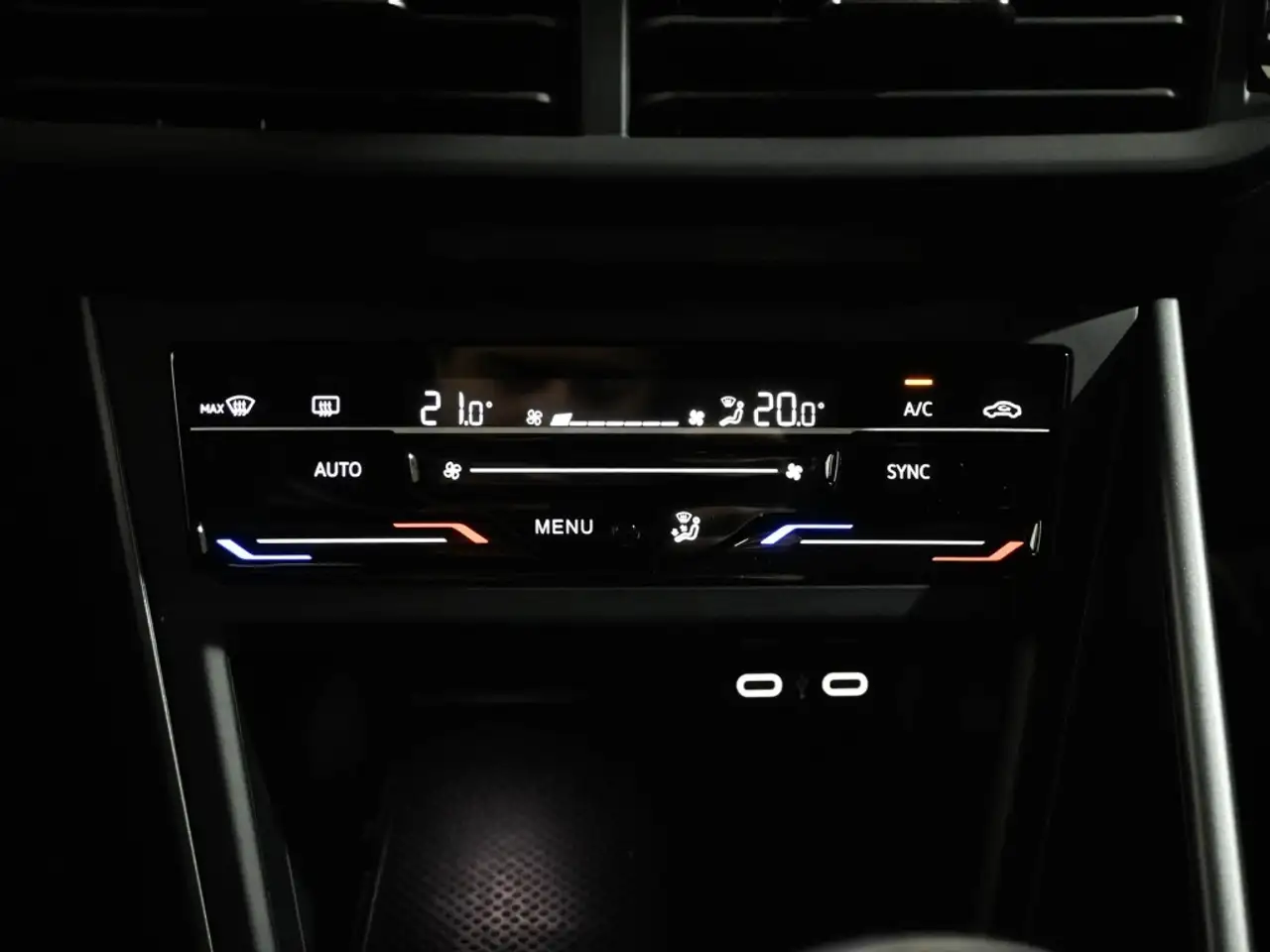 Volkswagen Taigo 1.0 TSI R-Line 85kW — معرض صور السيارة 13