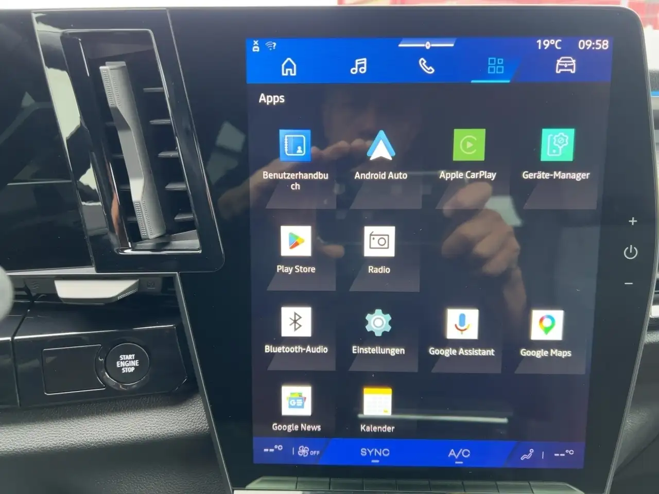 Renault Austral TECHNO E-TECH FULL HYBRID 200 ABSTANDSTEMPOMAT — معرض صور السيارة 14
