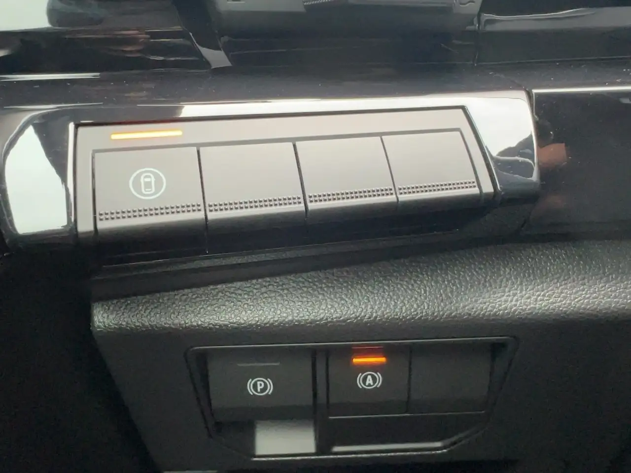 Renault Austral TECHNO E-TECH FULL HYBRID 200 ABSTANDSTEMPOMAT — معرض صور السيارة 18