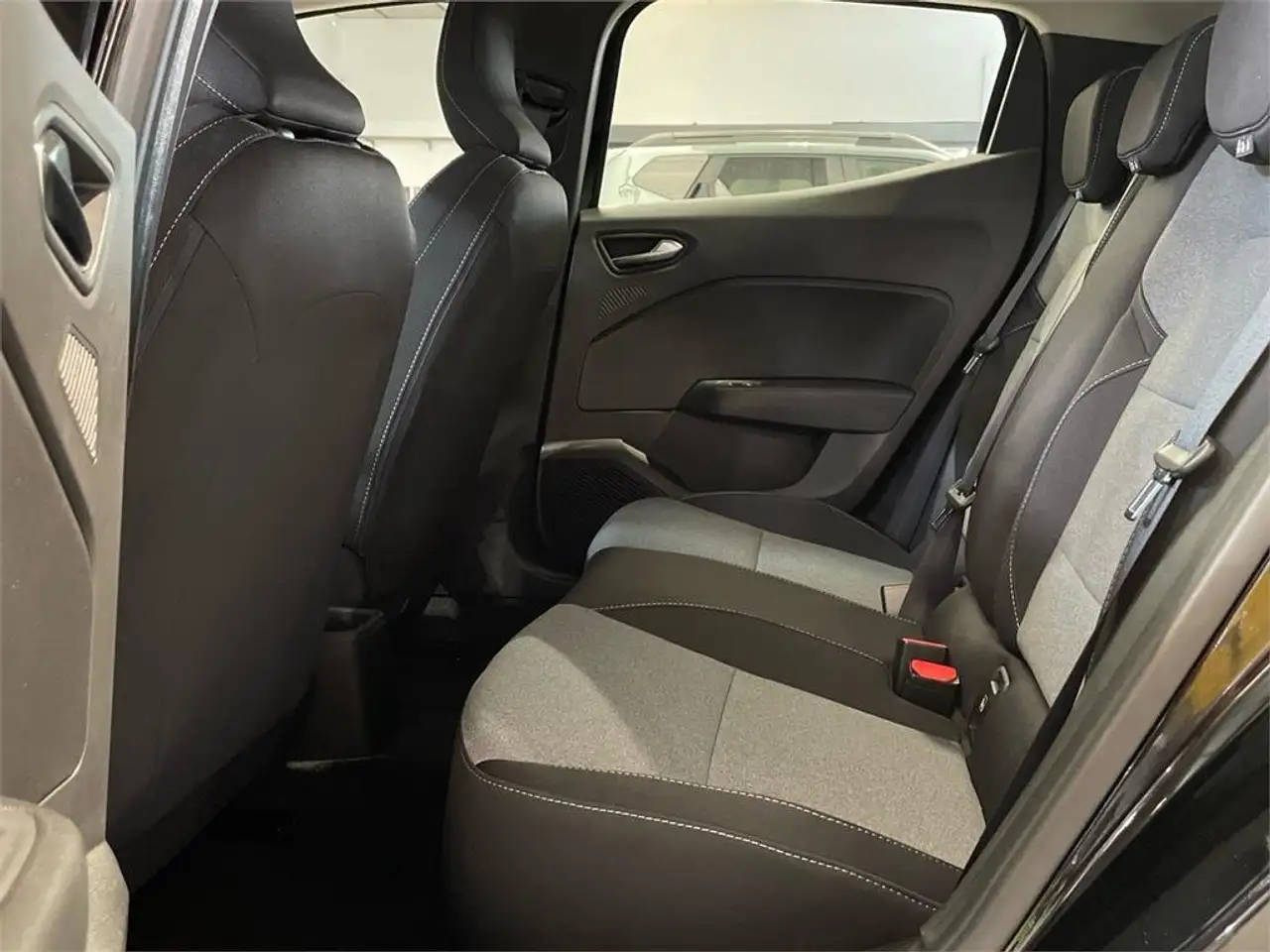 Renault Clio TCe GLP Evolution 74kW — معرض صور السيارة 12