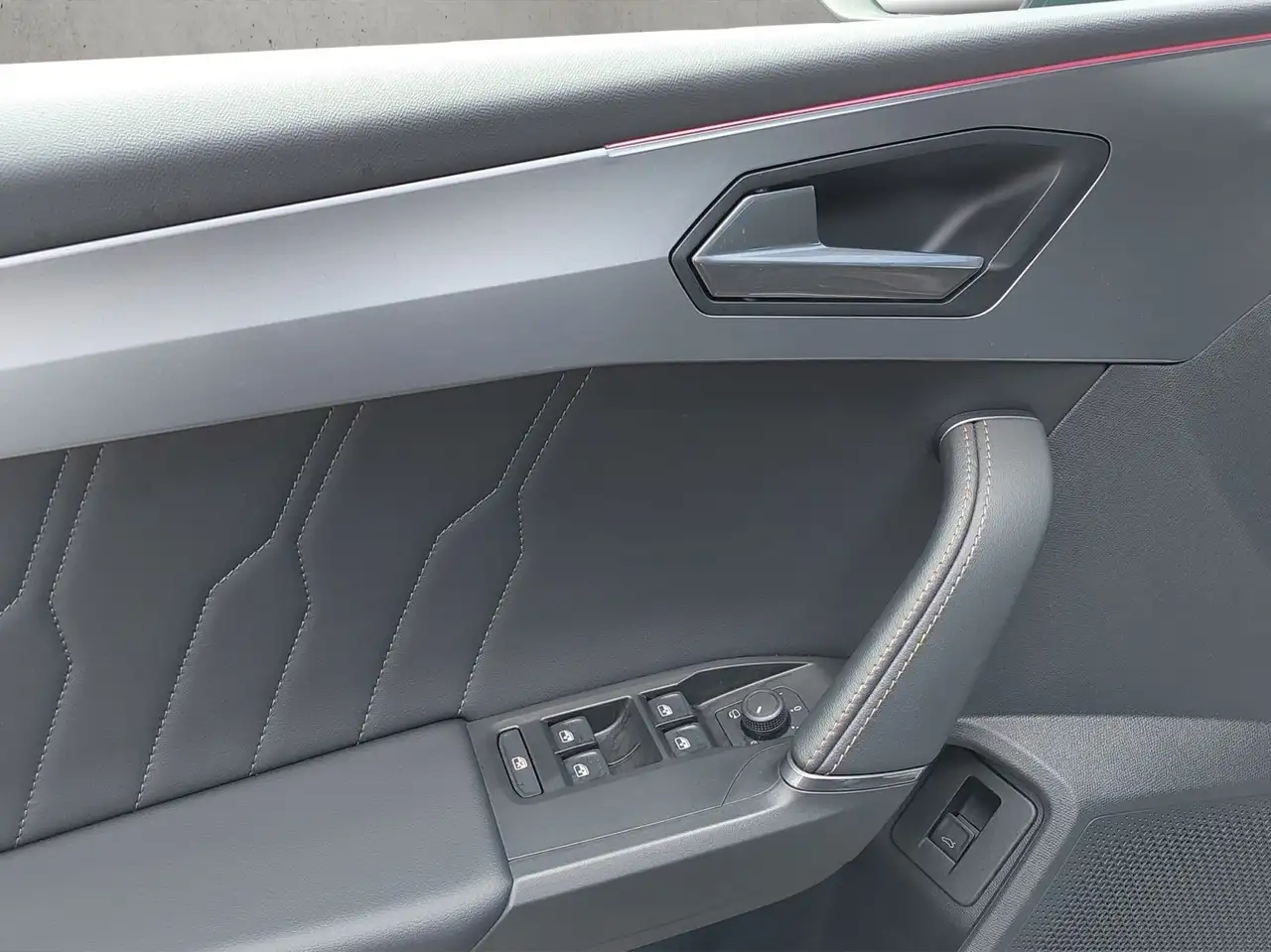 CUPRA Leon Cupra Leon Sportstourer VZ 2.0 TSI, Automatik, N — Galería del vehículo 12