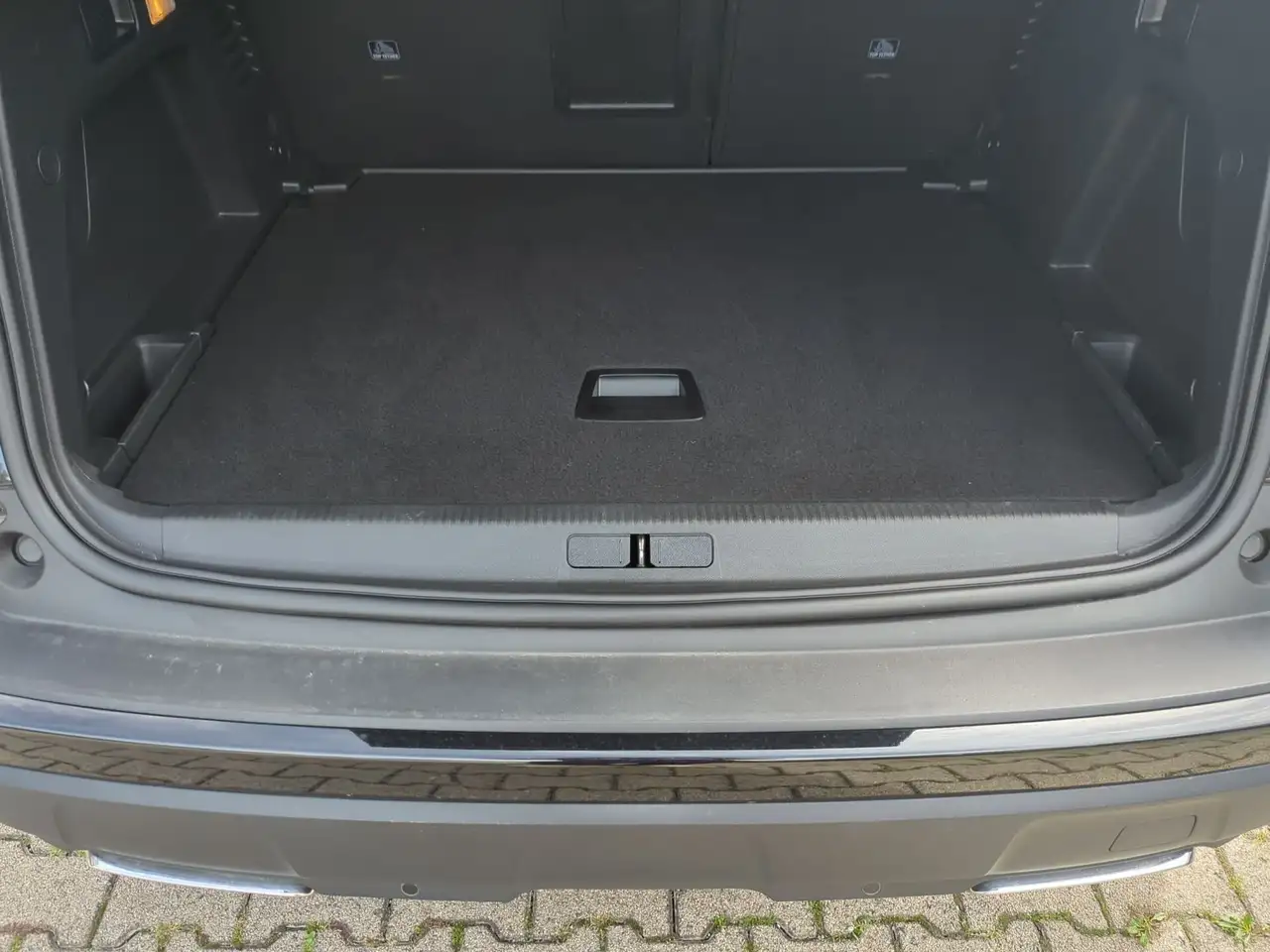 Peugeot 3008 1.2 PureTech 130 GT KeyLess LED Navi PDC LM — Vehicle gallery 12