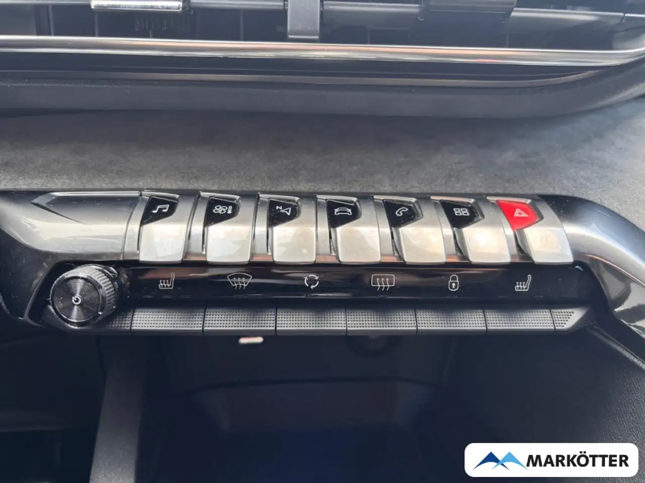 Peugeot 5008 GT Hybrid 136 7-Sitzer AHK/ACC/BLIS/SHZ/CAM — Galerie du véhicule 23