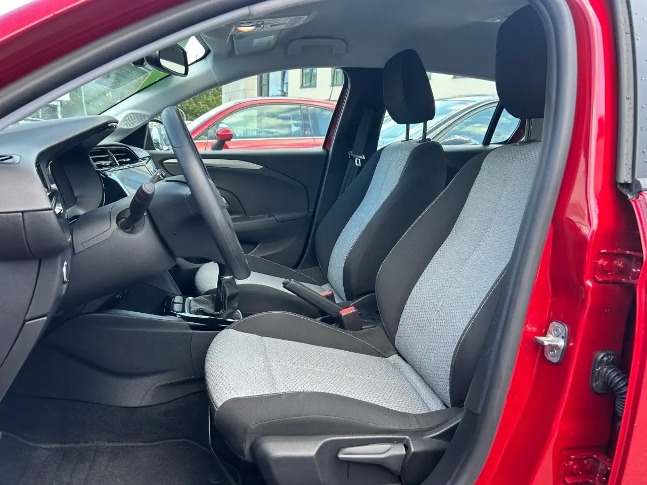Opel Corsa F 1.2 Edition LED+LM+PDC+Facelift+SpurH — Galería del vehículo 11