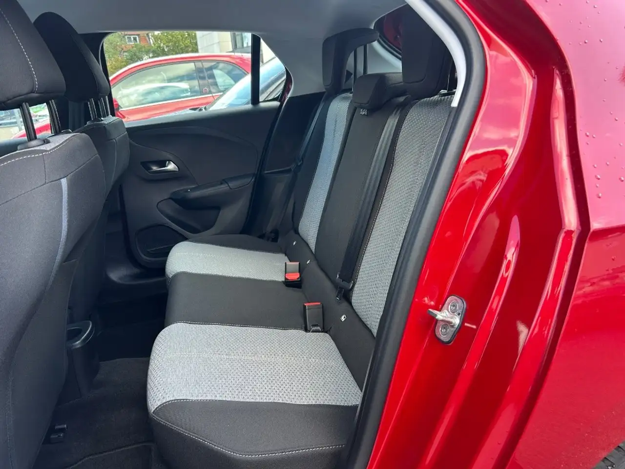 Opel Corsa F 1.2 Edition LED+LM+PDC+Facelift+SpurH — Galería del vehículo 9