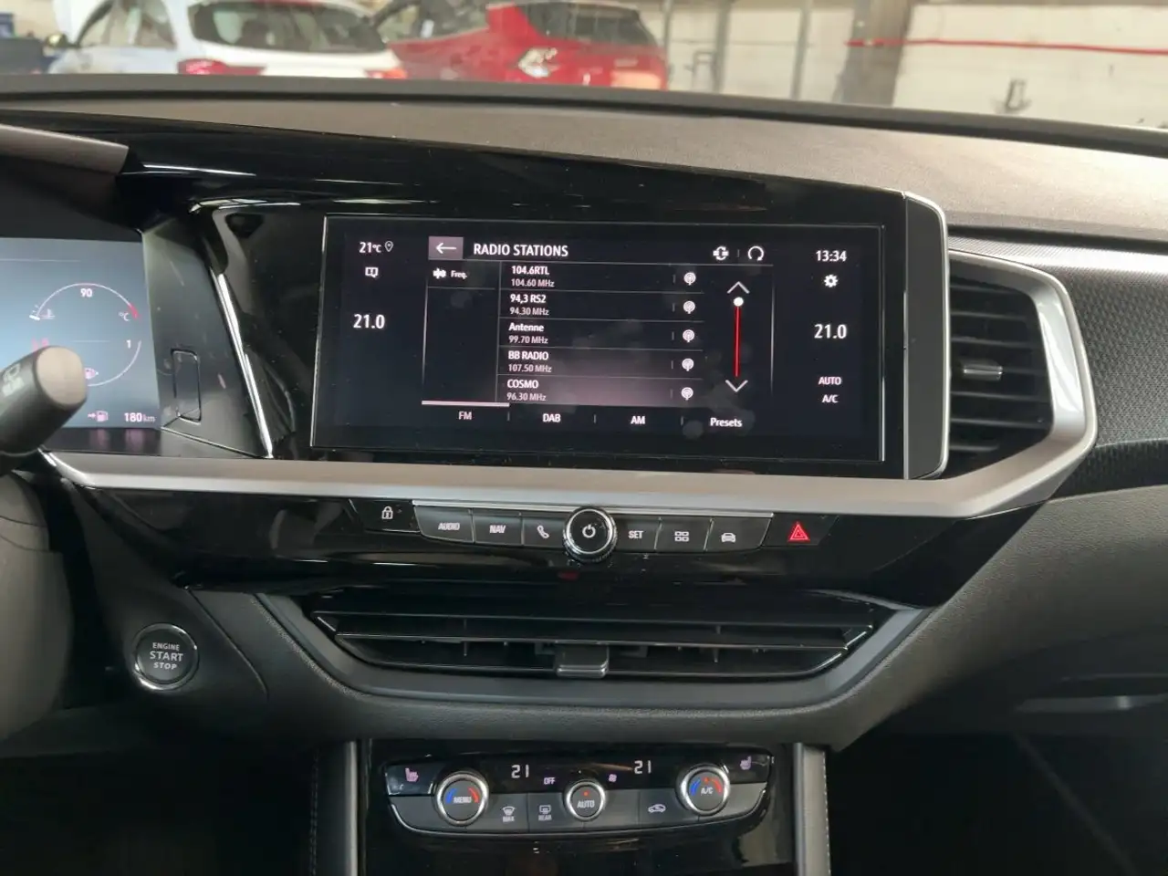 Opel Grandland GS LED+360°KAMERA+NAVI+ALLWETTER — Vehicle gallery 13