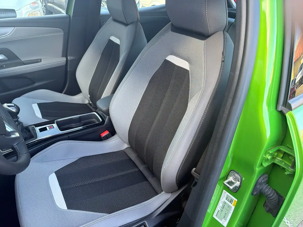 Opel Mokka Elegance wenig KM*LED*WinterPaket*Kamera — معرض صور السيارة 8