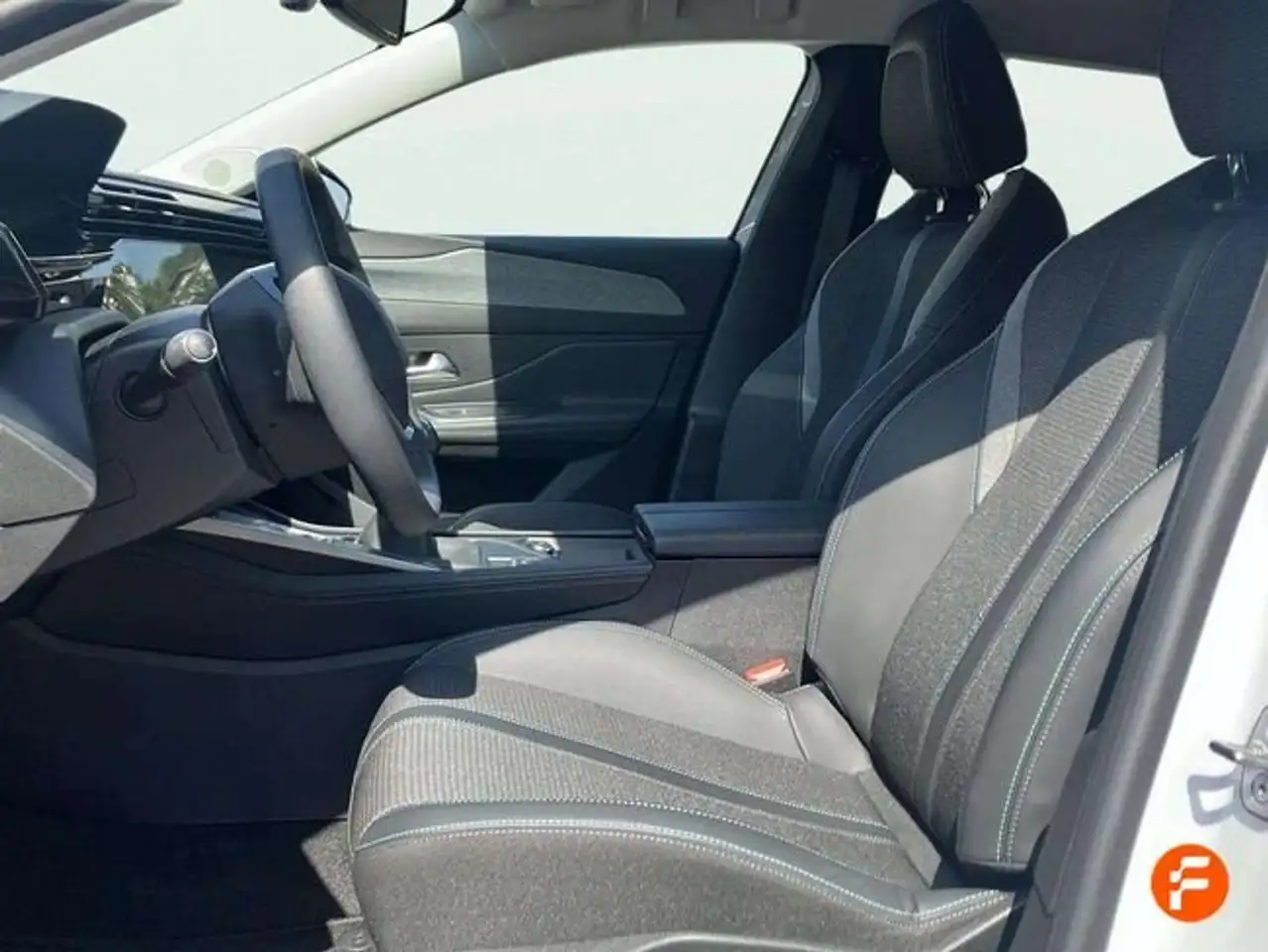 Peugeot 308 1.2 PureTech S&S Active 130 — Galería del vehículo 17