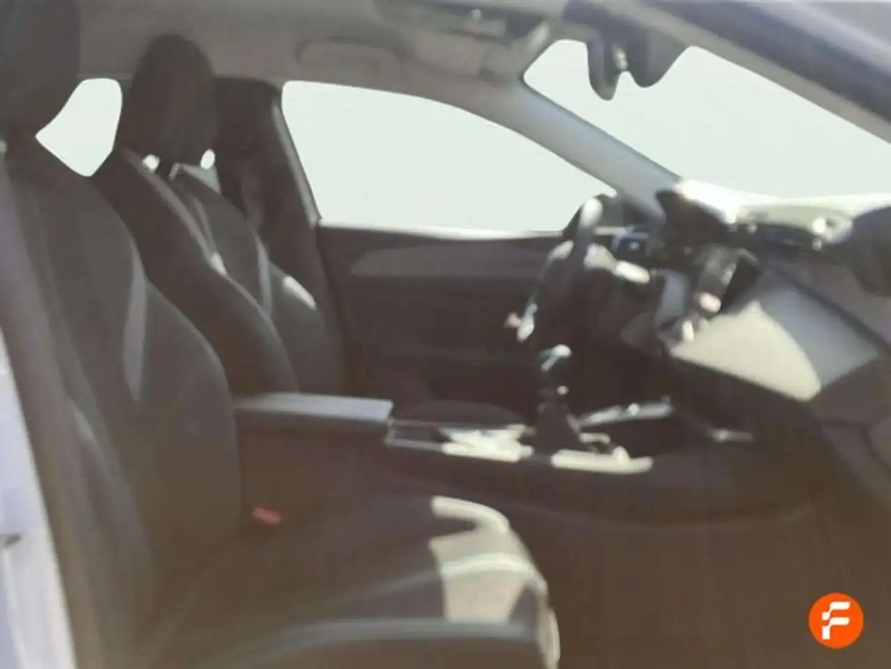 Peugeot 308 1.2 PureTech S&S Active 130 — Galería del vehículo 19