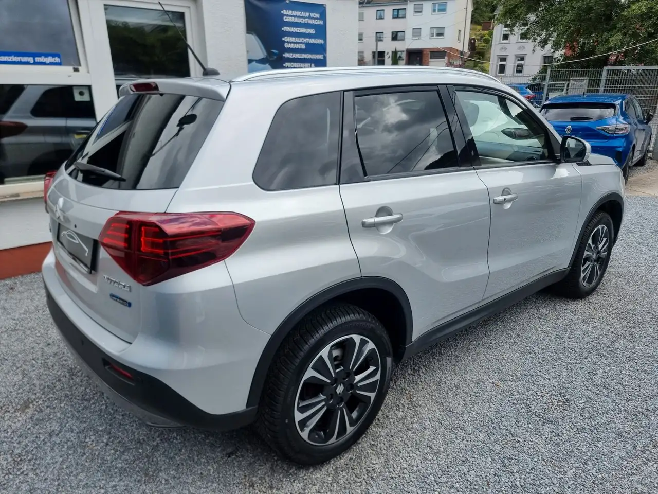 Suzuki Vitara Hybrid Comfort+ PANO/ LED/ NAVI/ ALLGRIP — معرض صور السيارة 5