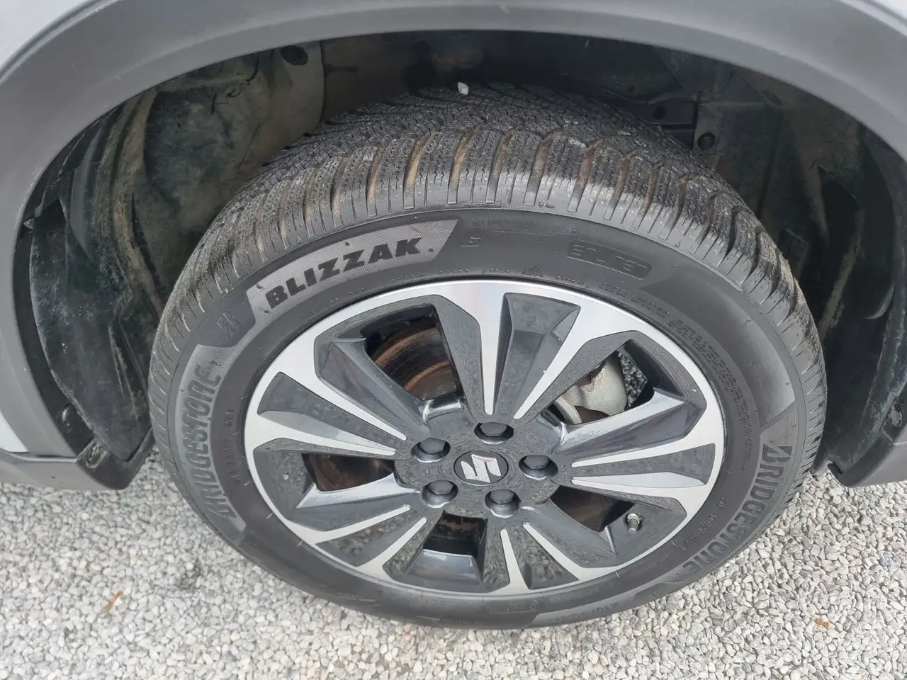 Suzuki Vitara Hybrid Comfort+ PANO/ LED/ NAVI/ ALLGRIP — معرض صور السيارة 4
