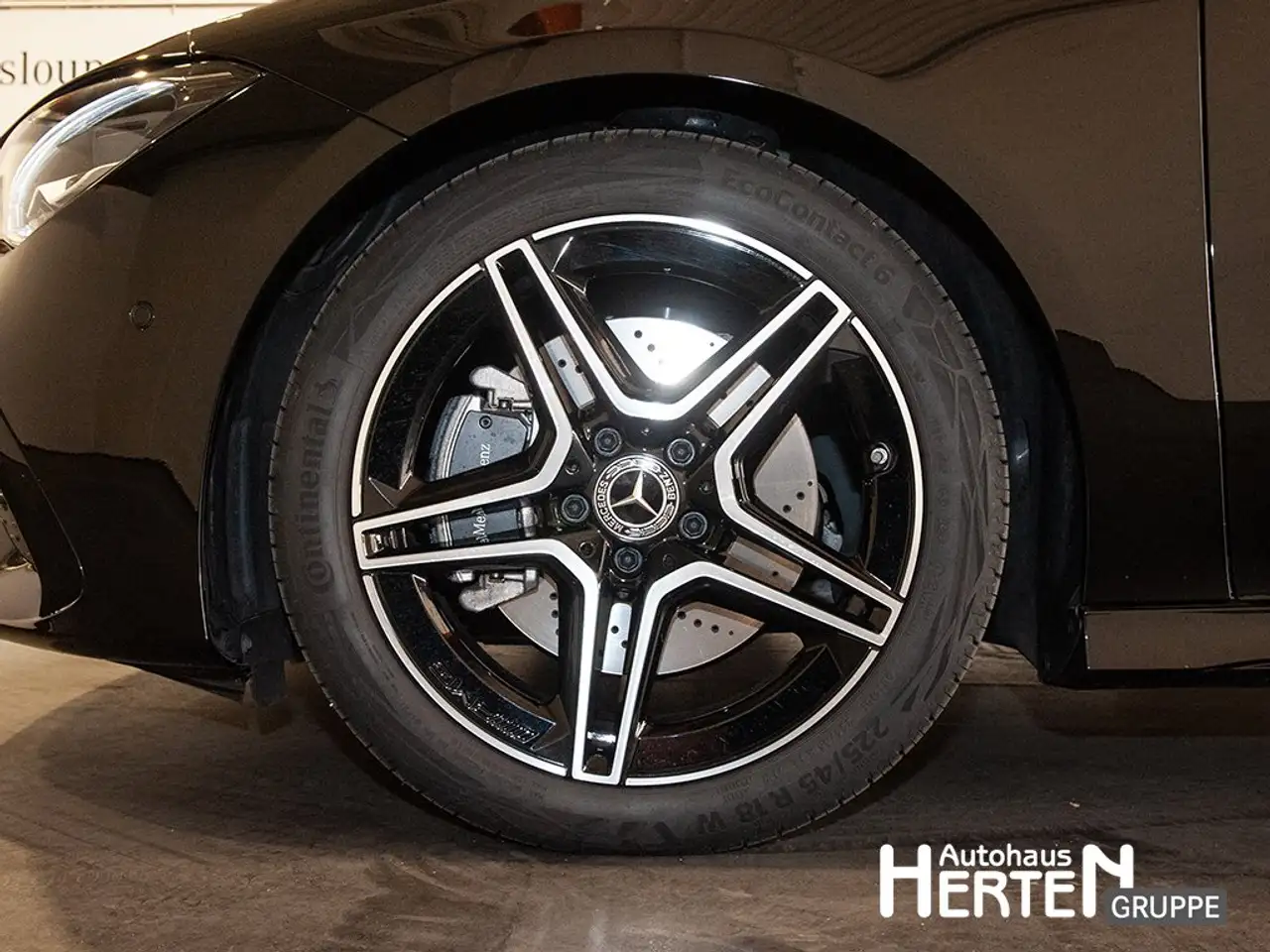 Mercedes-Benz CLA 200 SB AMG-Line+Night-P.+Totwinkel+Ambiente — معرض صور السيارة 5